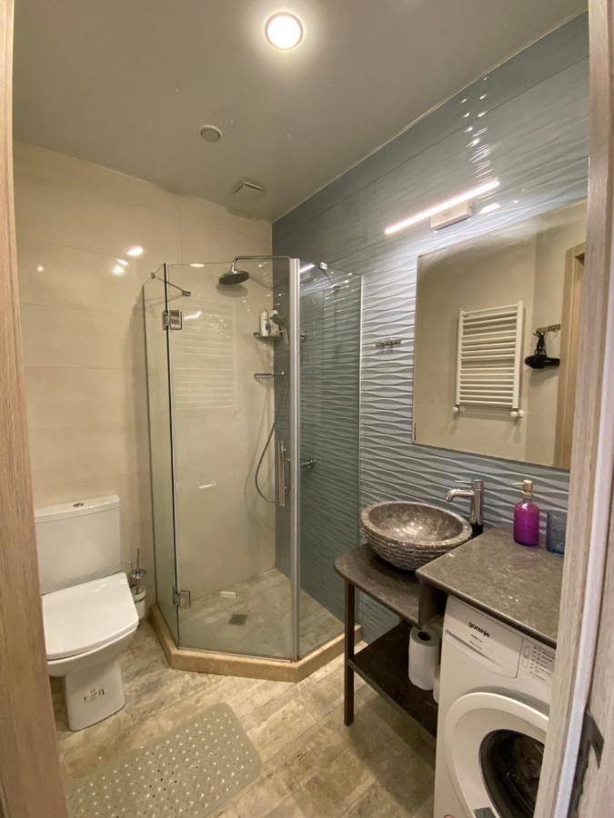 Nano'S Exclusive Fashionable Apartment Батуми Экстерьер фото